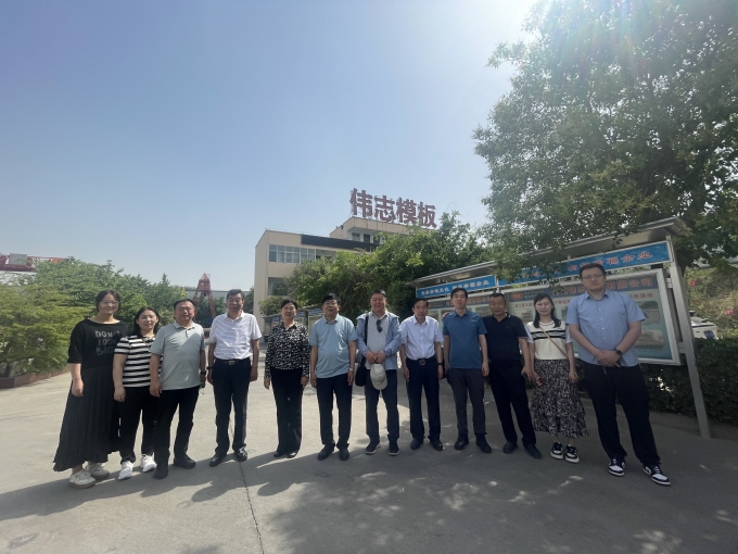 欢迎中国模板脚手架协会到伟志公司考察指导
