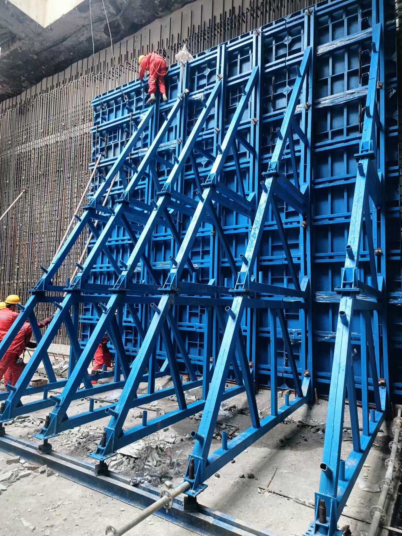 多卡模板:桥梁施工的“高效拼装神器”,让工程省时又省力!