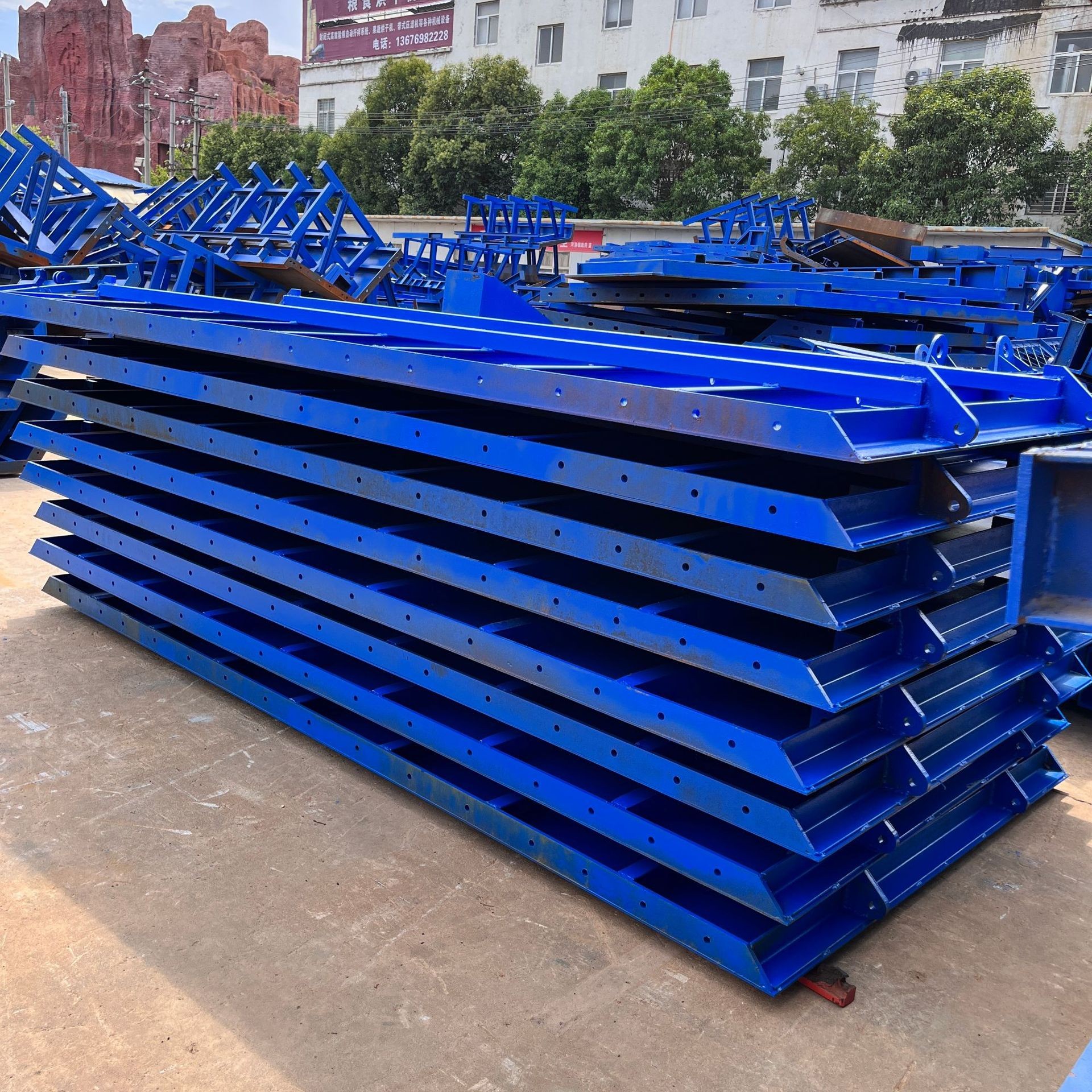 伟志钢模板:匠心打造高品质预制梁钢模